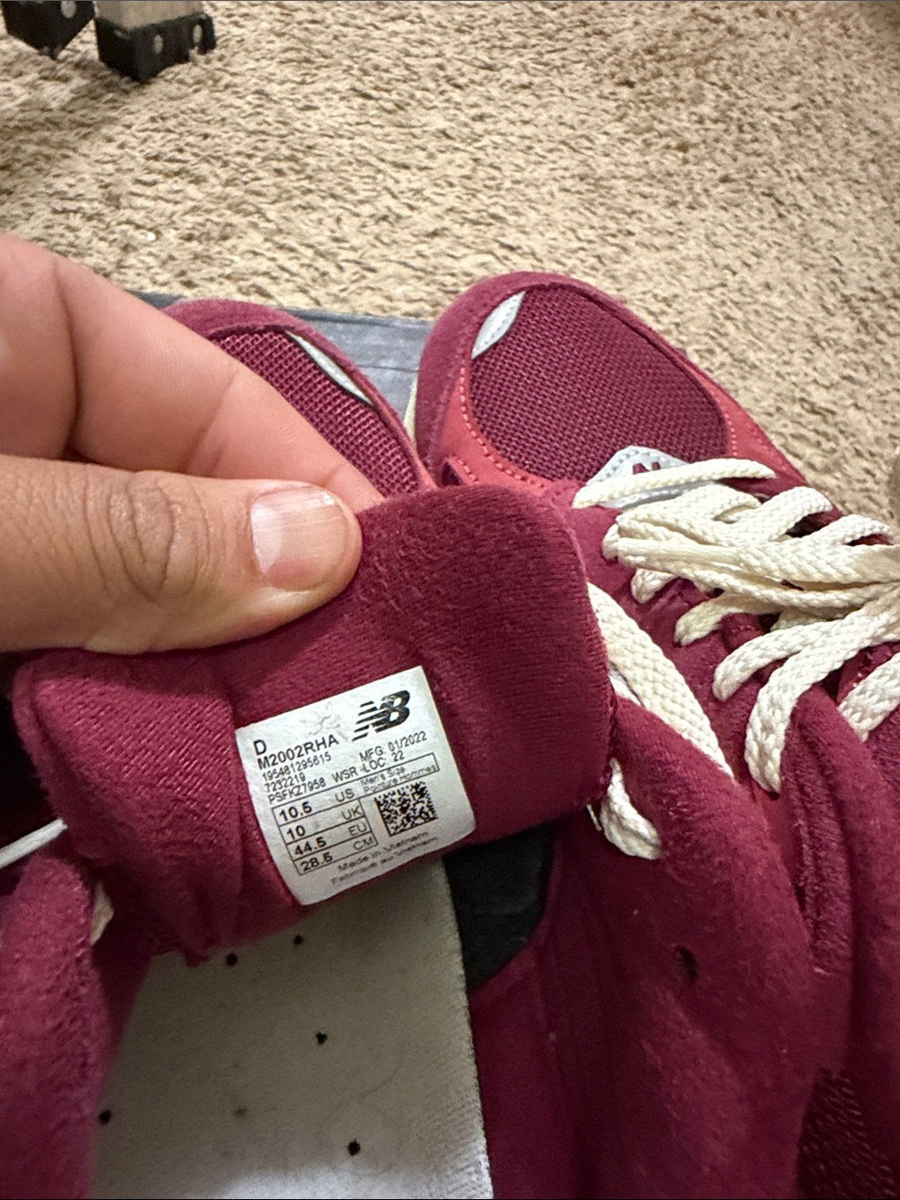 New Balance 2002R Wine and Cream Running Shoes - Picture 4 of 4